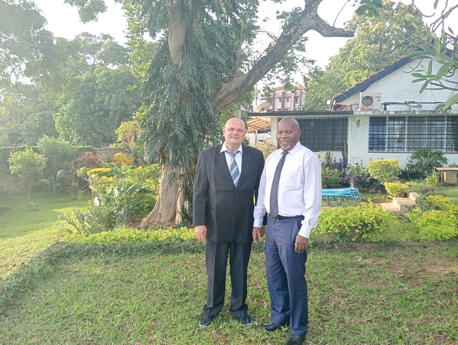 Stefan Maier Gleixner with a business partner outside the group offices